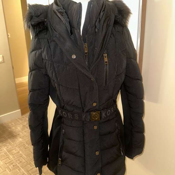 MICHAEL Michael Kors Black Hooded Puffer Jacket - Picture 10 of 12